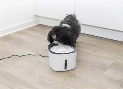 TRIXIE DRINKFONTEIN FLOWER KUNSTSTOF WIT / GRIJS